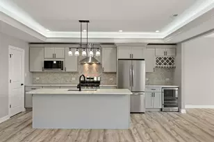 4421 W 77th Ave, Merrillville, IN 46410 - Photo 13