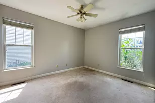 215 Dundee St, Valparaiso, IN 46385 - Photo 5