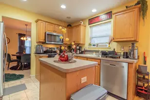 215 Dundee St, Valparaiso, IN 46385 - Photo 11