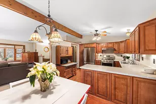 902 Aspen St, Hebron, IN 46341 - Photo 5