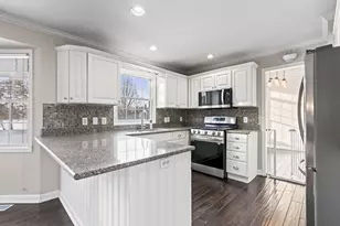 822 E Remington Square, La Porte, IN 46350 - Photo 17