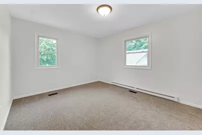 10447 N 477 E, Demotte, IN 46310 - Photo 15