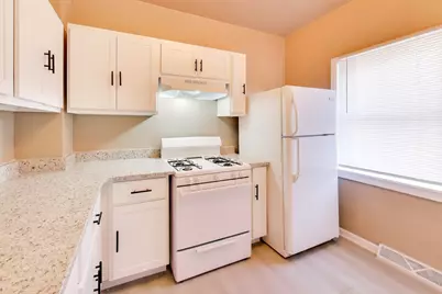 329 Pierce Street, Gary, IN 46402 - Photo 9