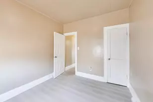 329 Pierce St, Gary, IN 46402 - Photo 15