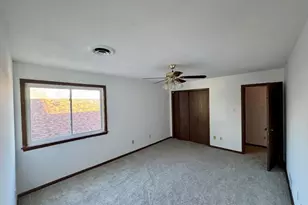 1184 Millpond Rd N, Valparaiso, IN 46385 - Photo 19