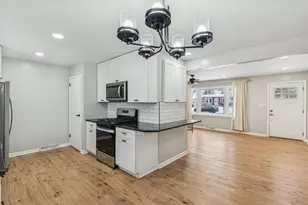 8450 Kraay Ave, Munster, IN 46321 - Photo 5