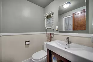 8339 Northcote Ave, Munster, IN 46321 - Photo 11