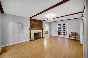 8339 Northcote Ave, Munster, IN 46321 - Photo 3