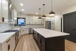 10138 Sentry Dr, Saint John, IN 46373 - Photo 11