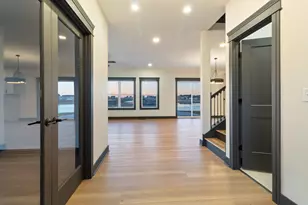 10138 Sentry Dr, Saint John, IN 46373 - Photo 9