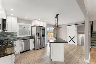 1138 N Broad St, Griffith, IN 46319 - Photo 13