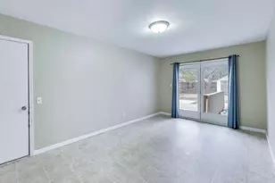 816 E 39th Ln, Griffith, IN 46319 - Photo 11