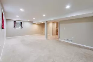 816 E 39th Ln, Griffith, IN 46319 - Photo 25