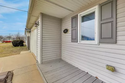 816 E 39th Lane, Griffith, IN 46319 - Photo 3