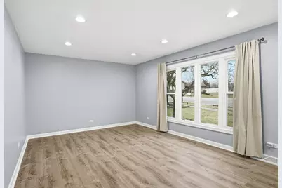 2431 Hickory Drive, Dyer, IN 46311 - Photo 7