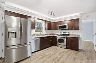 2431 Hickory Dr, Dyer, IN 46311 - Photo 11