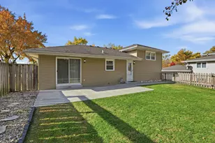 2431 Hickory Dr, Dyer, IN 46311 - Photo 29