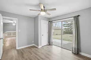 2431 Hickory Dr, Dyer, IN 46311 - Photo 17