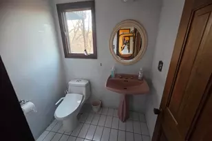 401 Shorewood Ct, Valparaiso, IN 46385 - Photo 7