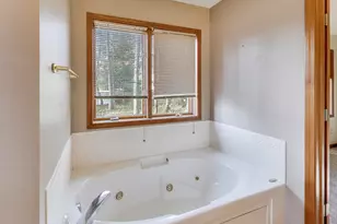 1642 Commodore Ln, Chesterton, IN 46304 - Photo 17