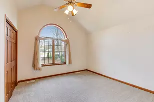 1642 Commodore Ln, Chesterton, IN 46304 - Photo 19