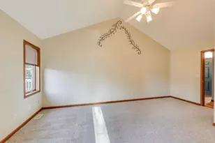 1642 Commodore Ln, Chesterton, IN 46304 - Photo 13