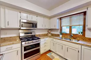 9336 Tyler St, Crown Point, IN 46307 - Photo 11