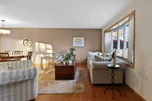 8036 Beech Ave, Munster, IN 46321 - Photo 3