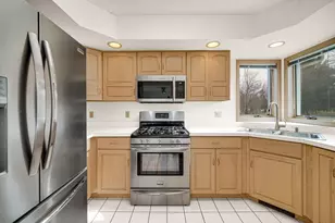 1312 Brandywine Dr, Munster, IN 46321 - Photo 5