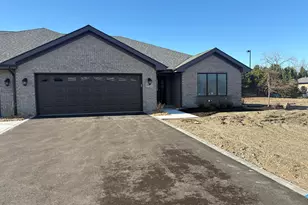 8422 Shell Dr, Saint John, IN 46373 - Photo 1