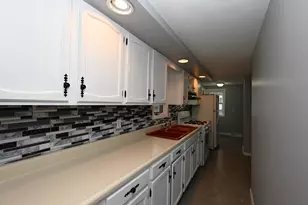 411 W Jefferson St, Winamac, IN 46996 - Photo 11