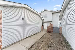 2610 Knollwood Dr, Crown Point, IN 46307 - Photo 19