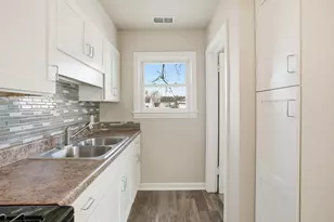 2731 Strong St, Highland, IN 46322 - Photo 9