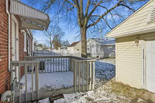 2731 Strong St, Highland, IN 46322 - Photo 15