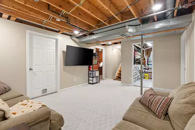 296 S 150 E, Valparaiso, IN 46383 - Photo 19