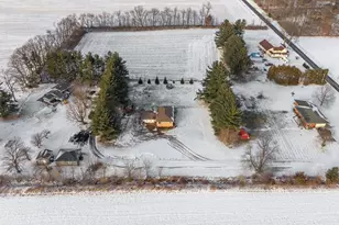 296 S 150 E, Valparaiso, IN 46383 - Photo 33