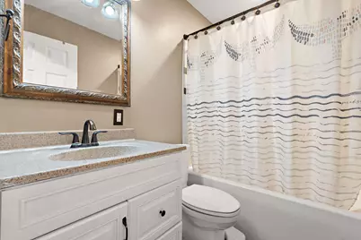 296 S 150 E, Valparaiso, IN 46383 - Photo 11