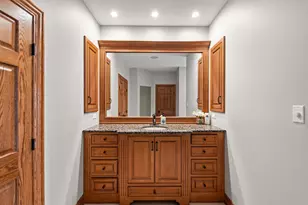 8955 Hillside Dr, Saint John, IN 46373 - Photo 23