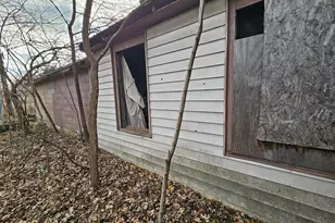 1695 W 10th Ave, Gary, IN 46404 - Photo 5