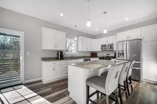 301 Hatch Lake Pkwy, Valparaiso, IN 46385 - Photo 9