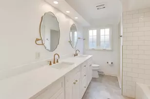 8800 Baring Ave, Munster, IN 46321 - Photo 21