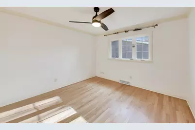 8800 Baring Avenue, Munster, IN 46321 - Photo 23