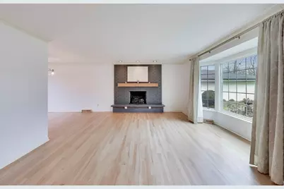 8800 Baring Avenue, Munster, IN 46321 - Photo 5