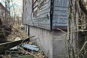 2208 Nichols Pl, Gary, IN 46407 - Photo 3