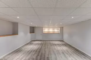 9814 Rose Ln, Munster, IN 46321 - Photo 39