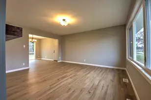 208 Greenwood Dr, La Porte, IN 46350 - Photo 5