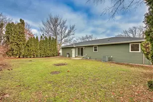 208 Greenwood Dr, La Porte, IN 46350 - Photo 37