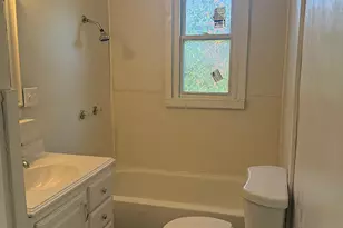 4633 W 11th Ave, Gary, IN 46406 - Photo 7