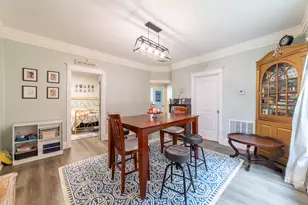 529 Lake St, Hobart, IN 46342 - Photo 9