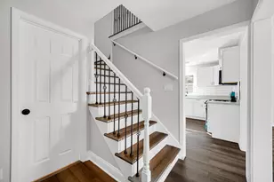 8309 Northcote Ave, Munster, IN 46321 - Photo 17